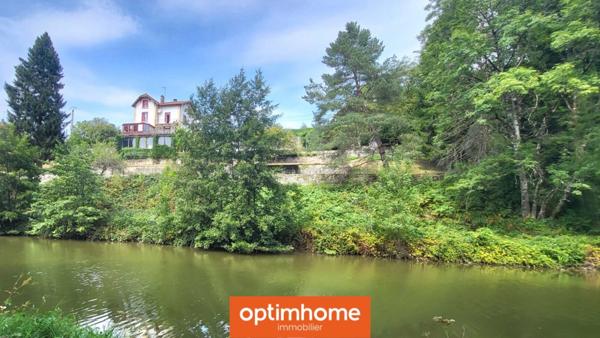 Maison bourgeoise de 1927 sur terrain de 6354m² Garages indépendants