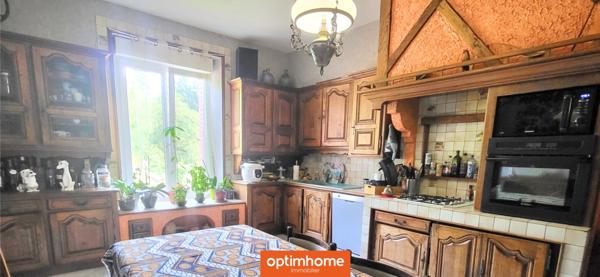 Maison bourgeoise de 1927 sur terrain de 6354m² Garages indépendants