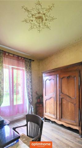 Maison bourgeoise de 1927 sur terrain de 6354m² Garages indépendants