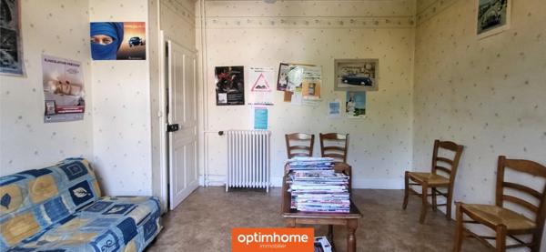 Maison bourgeoise de 1927 sur terrain de 6354m² Garages indépendants