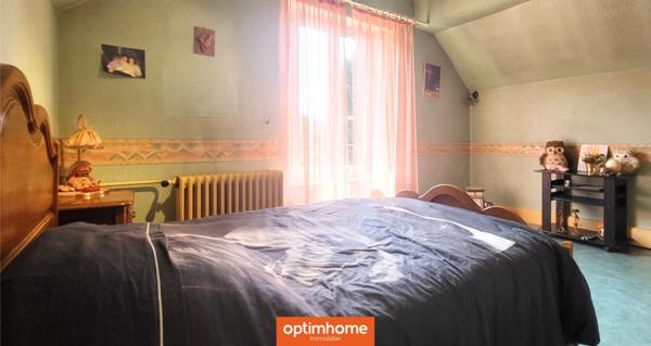 Maison bourgeoise de 1927 sur terrain de 6354m² Garages indépendants