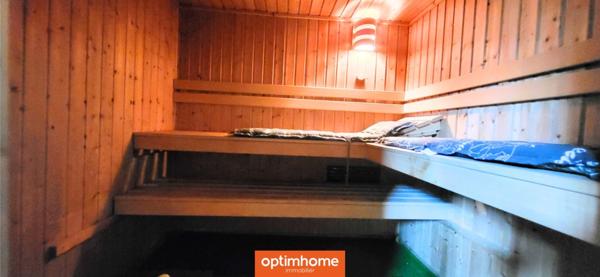 Maison bourgeoise de 1927 sur terrain de 6354m² Garages indépendants