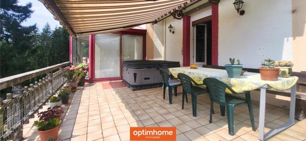 Maison bourgeoise de 1927 sur terrain de 6354m² Garages indépendants