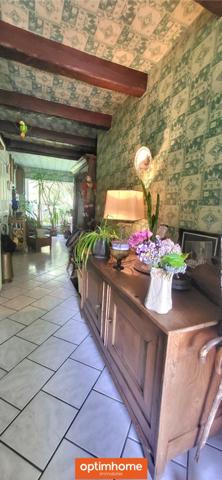 Maison bourgeoise de 1927 sur terrain de 6354m² Garages indépendants