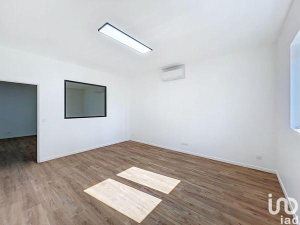 workshop rental 200 m² Brie-Comte-Robert