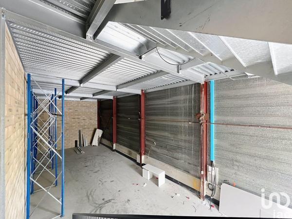 workshop rental 200 m² Brie-Comte-Robert
