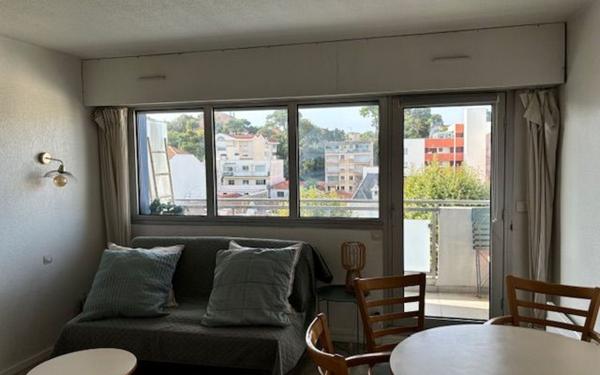 Appartement à louer    1 pièce • 24,35 m2 Arcachon