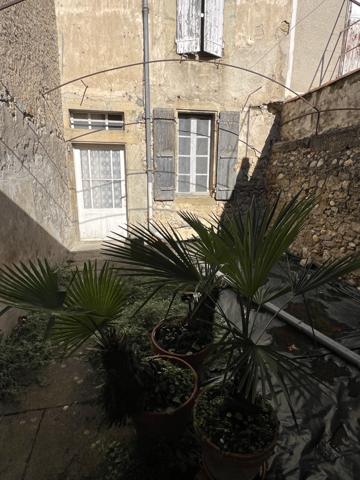 Mirepoix (09500) RARE - Mirepoix 09200 Ensemble immobilier composé de 5 maisons soit + de 460m2 exploitables