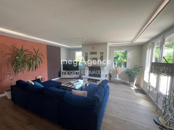 Maison à CHOLET, 49300 - 7 pièces 197m²