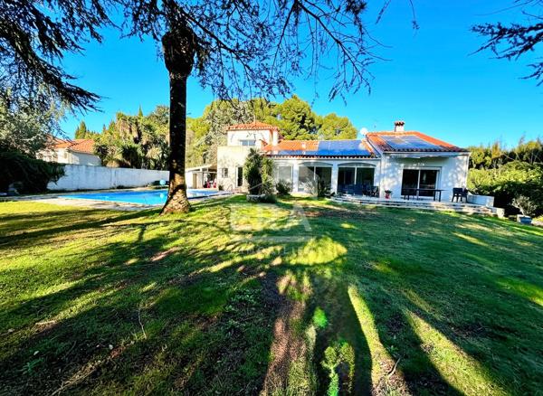A vendre - Propriété avec Piscine - Jardin - Perpignan
