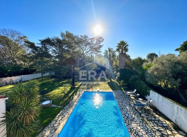 A vendre - Propriété avec Piscine - Jardin - Perpignan