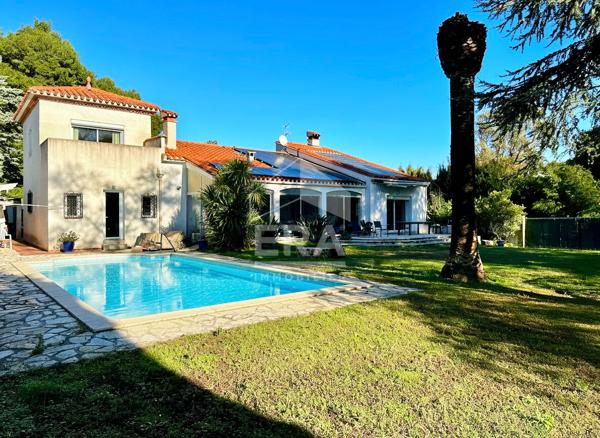 A vendre - Propriété avec Piscine - Jardin - Perpignan