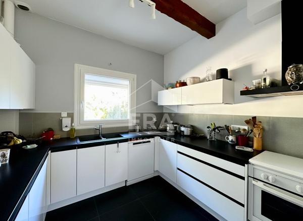 A vendre - Propriété avec Piscine - Jardin - Perpignan