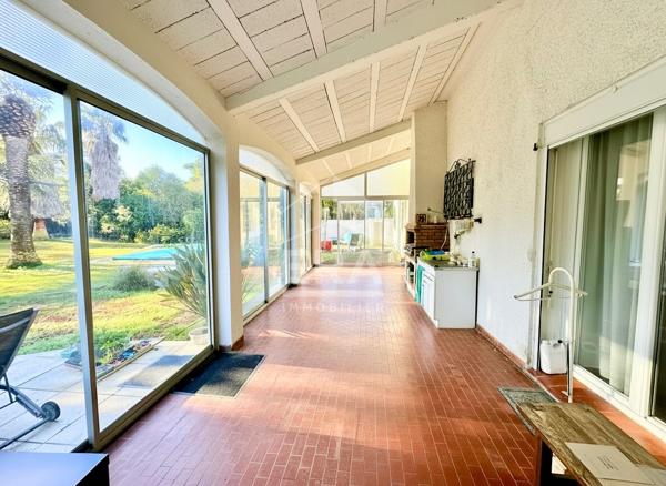 A vendre - Propriété avec Piscine - Jardin - Perpignan