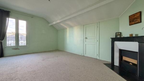 Maison Corbeil Essonnes 10 pièce(s) 240 m2