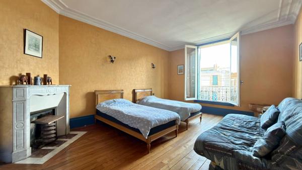 Maison Corbeil Essonnes 10 pièce(s) 240 m2