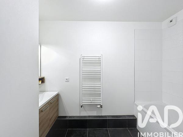 Appartement à vendre 4 pièces 81 m² Lyon 8