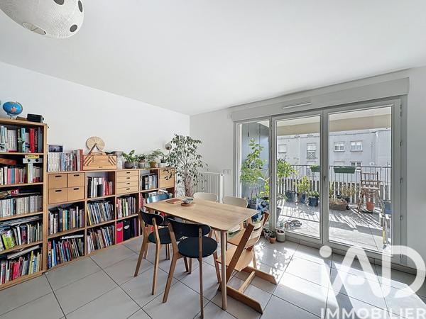 Appartement à vendre 4 pièces 81 m² Lyon 8
