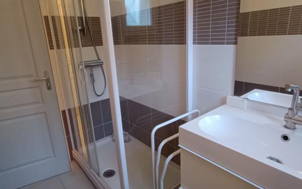 Maison à vendre    4 pièces •  Meschers-sur-Gironde