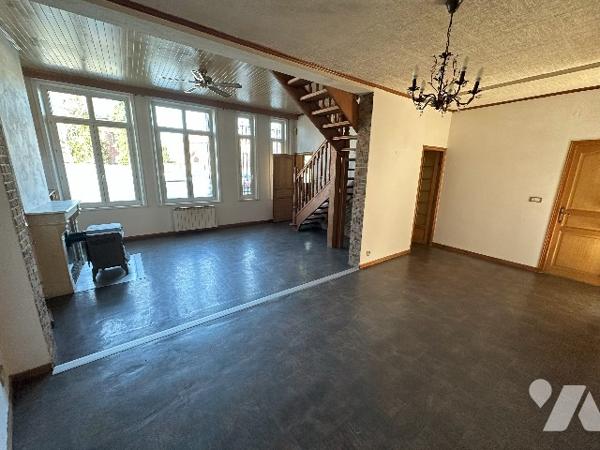 MAISON CENTRE-VILLE - 2 LOGEMENTS dont 1 loué - 5 CHAMBRES