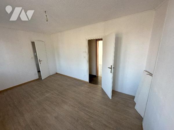 MAISON CENTRE-VILLE - 2 LOGEMENTS dont 1 loué - 5 CHAMBRES