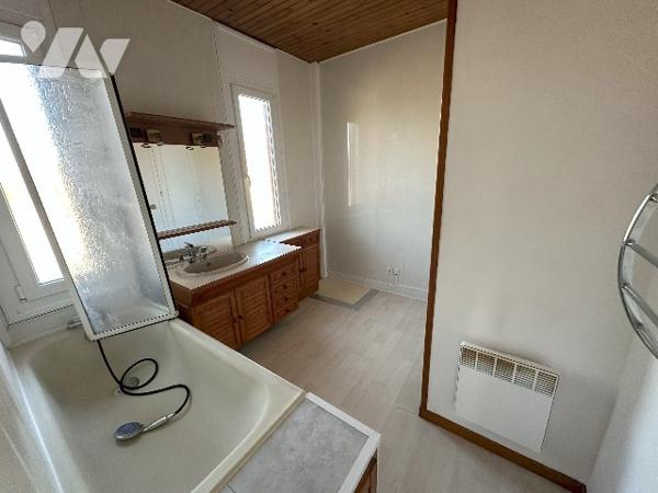 MAISON CENTRE-VILLE - 2 LOGEMENTS dont 1 loué - 5 CHAMBRES