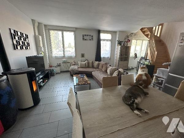 MAISON CENTRE-VILLE - 2 LOGEMENTS dont 1 loué - 5 CHAMBRES