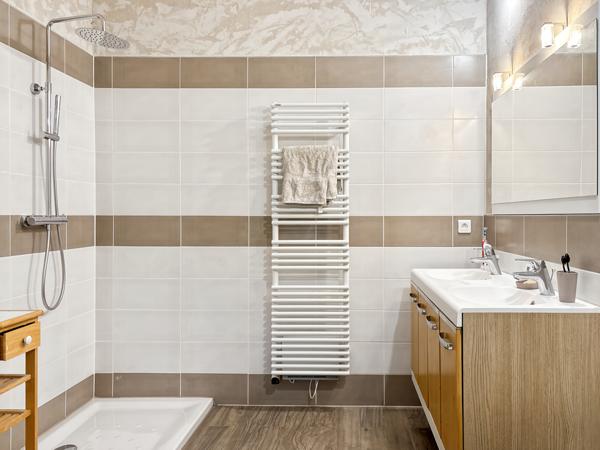 Châteaurenard (13160) Mas 119 m2 sur 4680 m2 de terrain