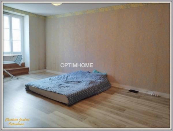 Appartement centre ville de Chalais