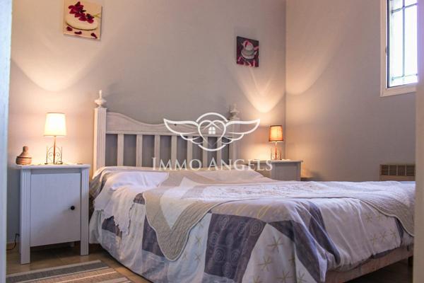 Mas ancien avec dépendances