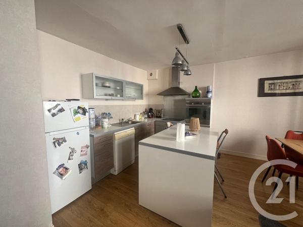 Appartement F2 Bis à vendre  3 pièces - 65 m2 AURILLAC - 15