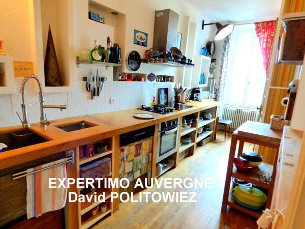 Montaigut-en-Combraille (63700) Charmante maison de bourg à MONTAIGUT en COMBRAILLE