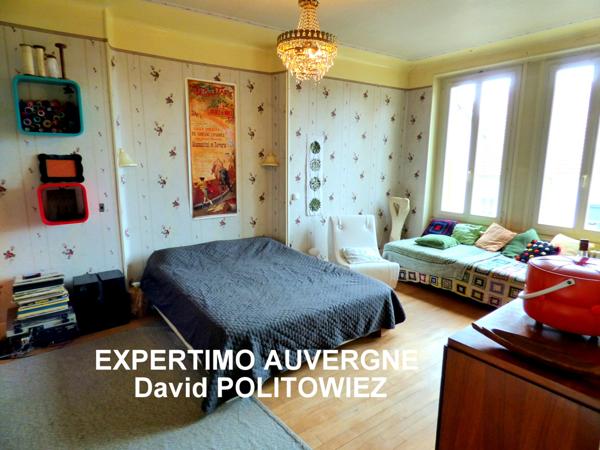 Montaigut-en-Combraille (63700) Charmante maison de bourg à MONTAIGUT en COMBRAILLE