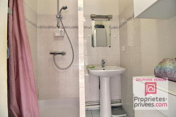 Studio avec balcon dans le centre ville de Chateauneuf Sur Loire