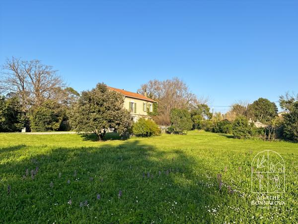 Châteaurenard (13160) Mas provençal bourgeois 232 m2 avec piscine sur 5600 m2