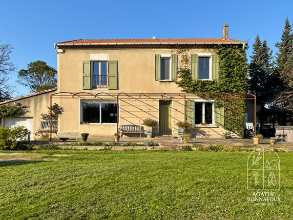 Châteaurenard (13160) Mas provençal bourgeois 232 m2 avec piscine sur 5600 m2