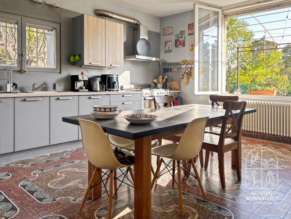 Châteaurenard (13160) Mas provençal bourgeois 232 m2 avec piscine sur 5600 m2