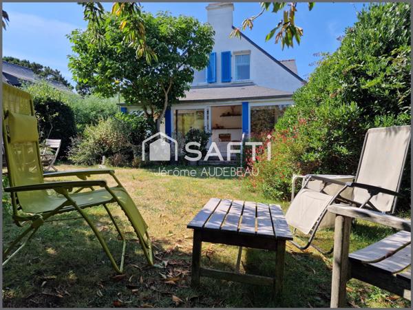 Vue dominante sur ERQUY, centre et plage à moins de 500m.