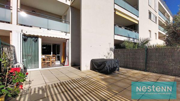 Appartement ISTRES, 2 pièces, rez de chaussée avec terrasse et garage.
