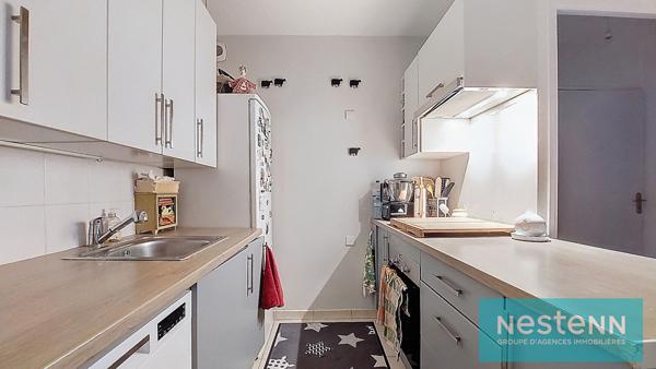 Appartement ISTRES, 2 pièces, rez de chaussée avec terrasse et garage.