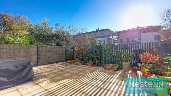 Appartement ISTRES, 2 pièces, rez de chaussée avec terrasse et garage.