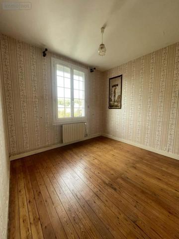 Maison à vendre à Saint-Hilaire-Saint-Florent dans le Maine-et-Loire (49400), ref : 49075-802