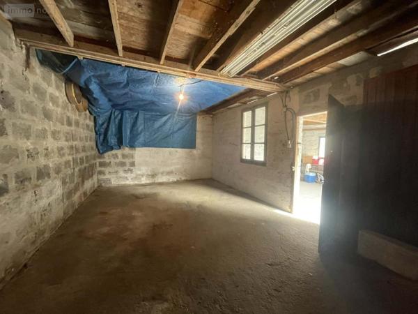 Maison à vendre à Saint-Hilaire-Saint-Florent dans le Maine-et-Loire (49400), ref : 49075-802