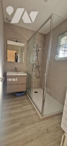 VUE IMPRENABLE SUR LE CANAL DE NANTES A BREST