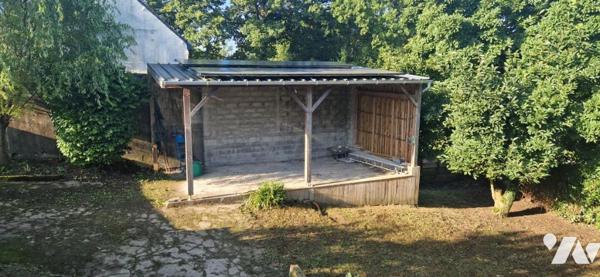 VUE IMPRENABLE SUR LE CANAL DE NANTES A BREST