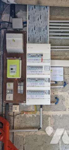 VUE IMPRENABLE SUR LE CANAL DE NANTES A BREST