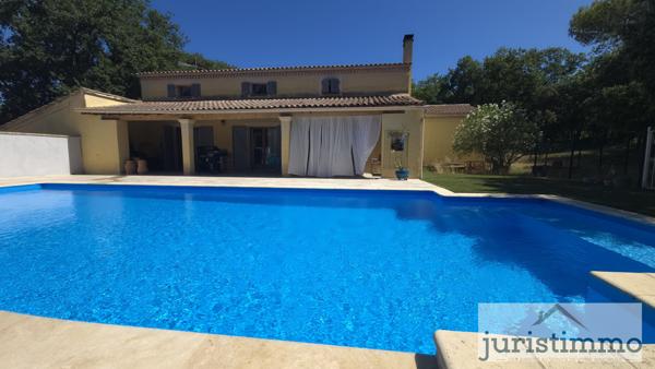 Uchaux (84100) Grande Maison avec Piscine à Débordement à Uchaux sur 5000m² avec division de terrain possible