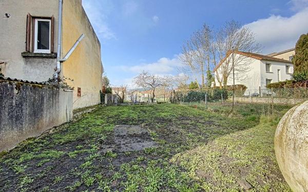 Maison à vendre    3 pièces • 128 m2 Saint-Éloy-les-Mines