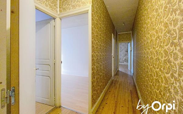 Maison à vendre    3 pièces • 128 m2 Saint-Éloy-les-Mines