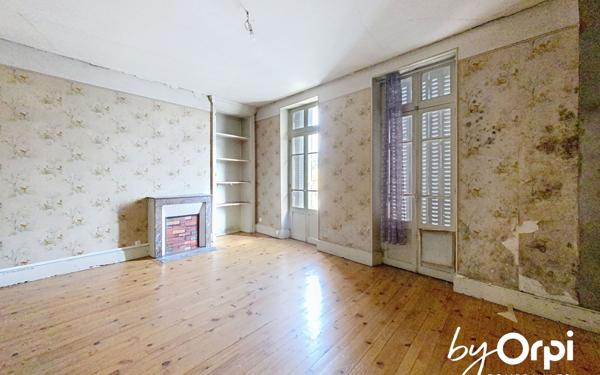 Maison à vendre    3 pièces • 128 m2 Saint-Éloy-les-Mines